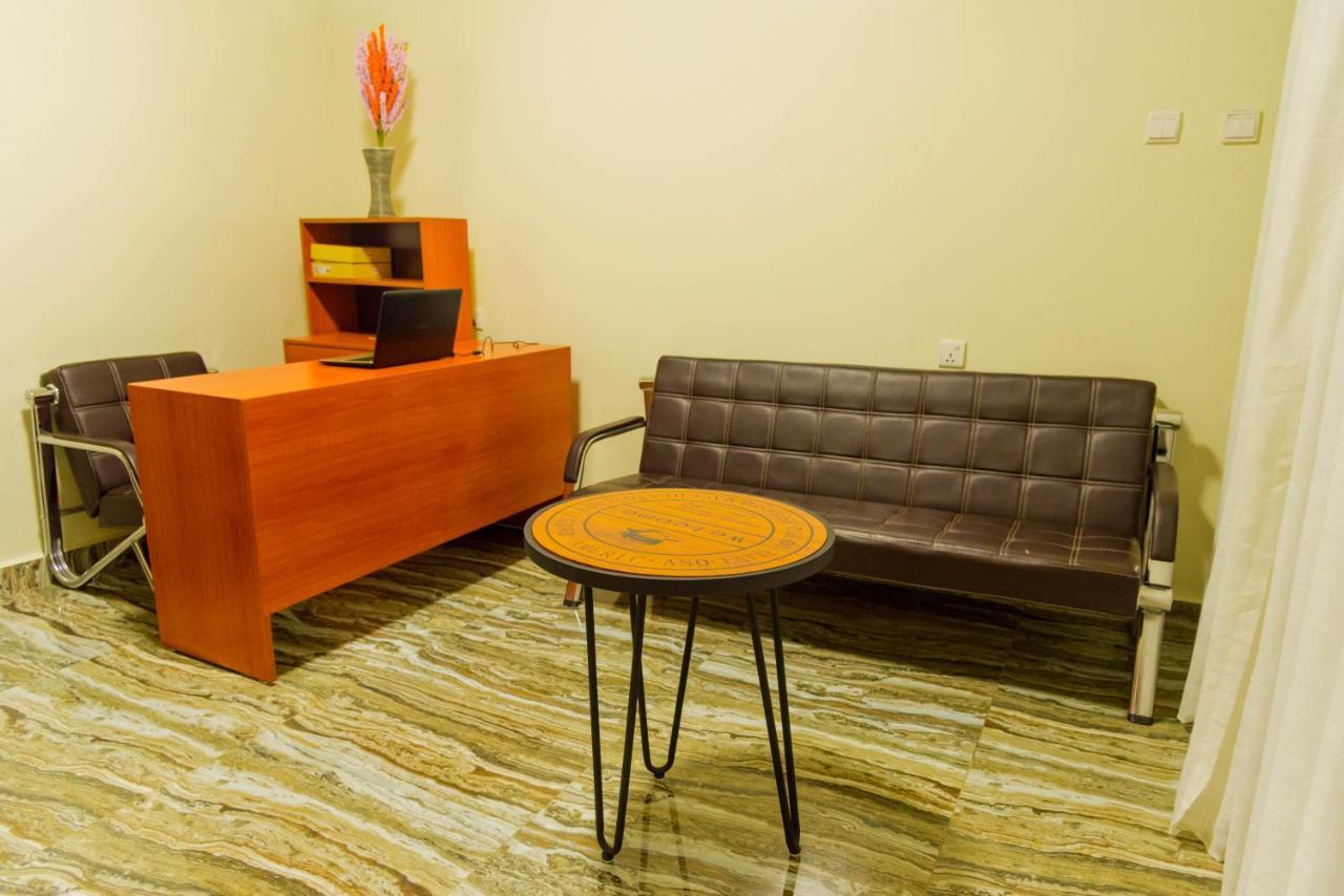 Avisha Town Hotel Kigali Extérieur photo