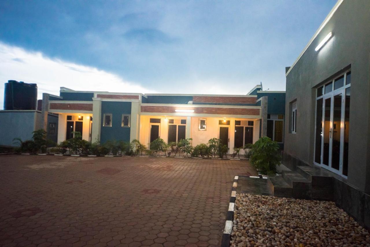Avisha Town Hotel Kigali Extérieur photo