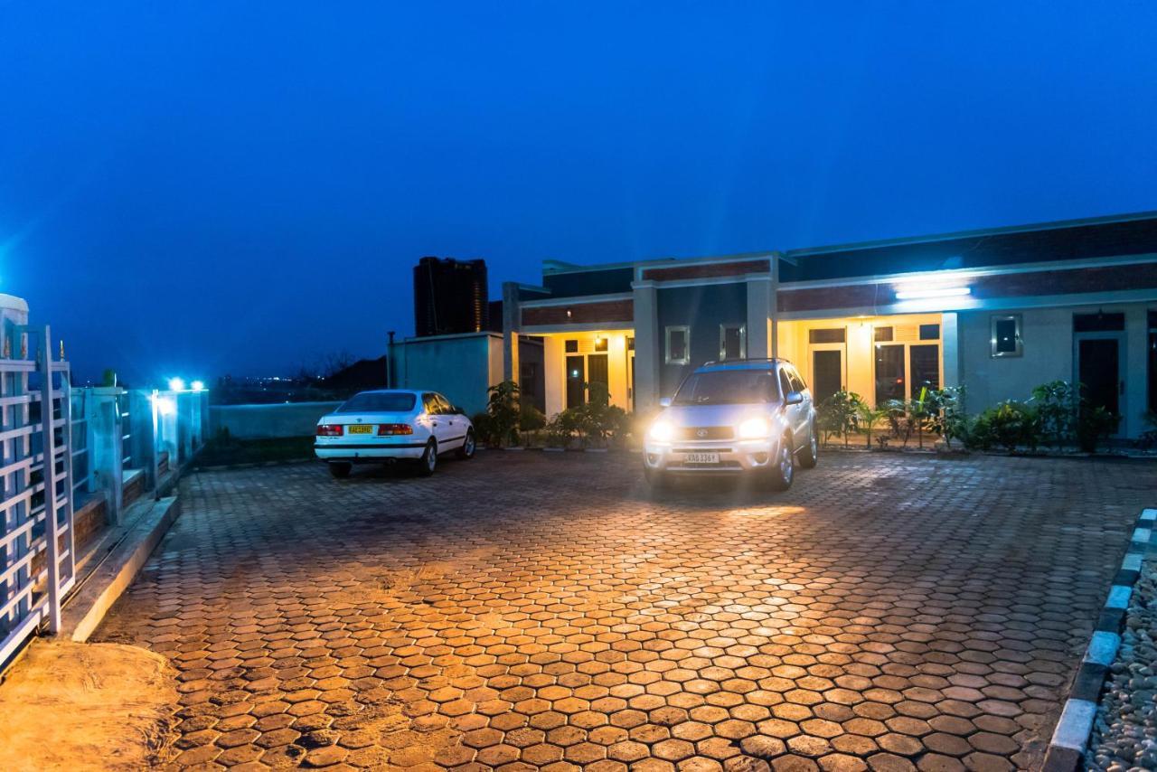 Avisha Town Hotel Kigali Extérieur photo