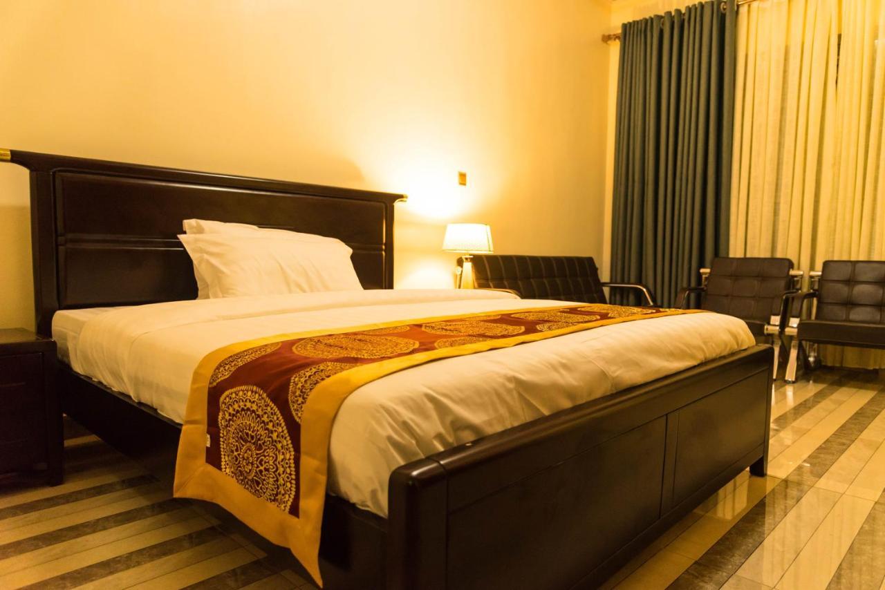 Avisha Town Hotel Kigali Extérieur photo