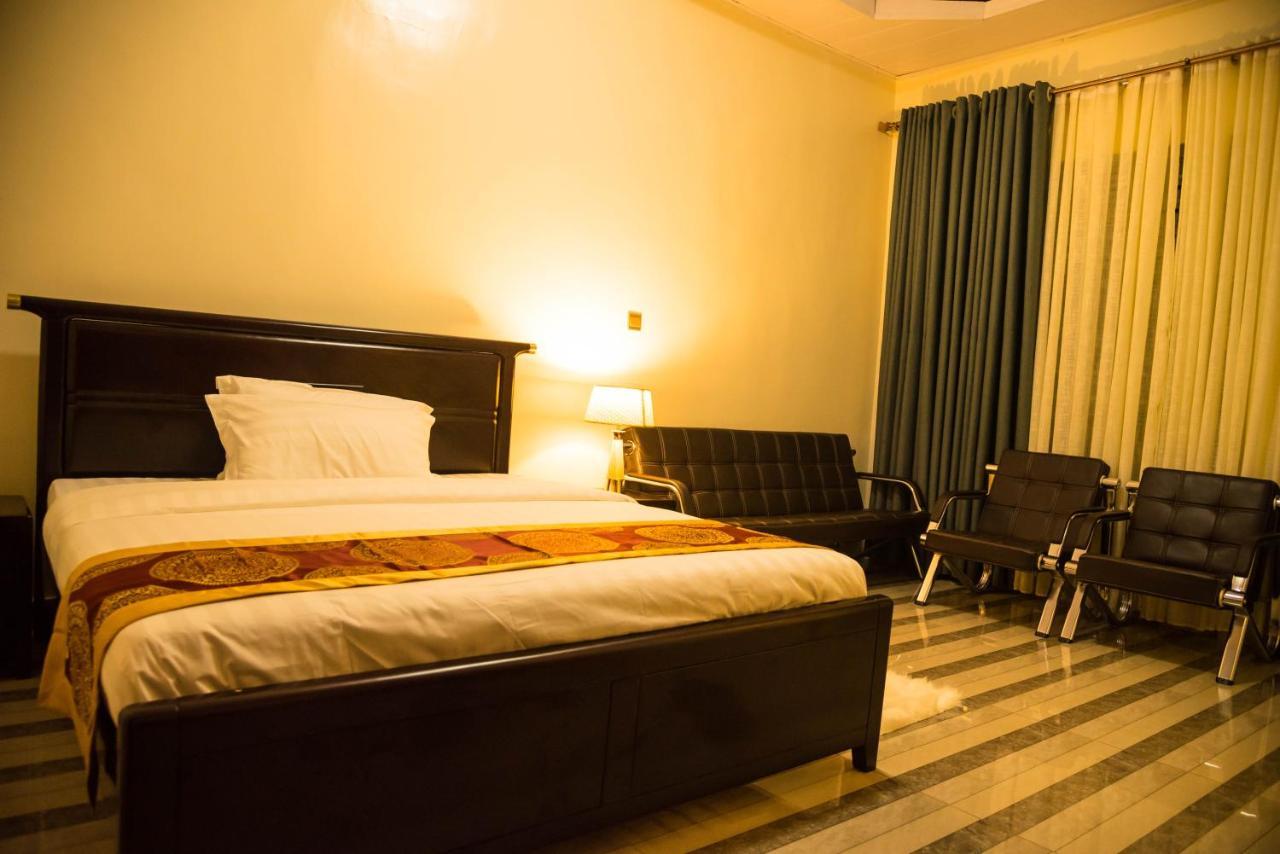 Avisha Town Hotel Kigali Extérieur photo