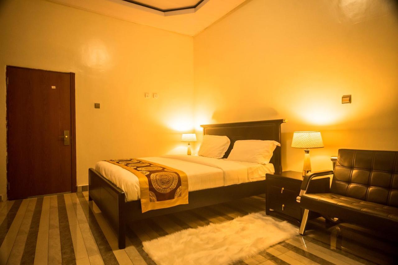 Avisha Town Hotel Kigali Extérieur photo