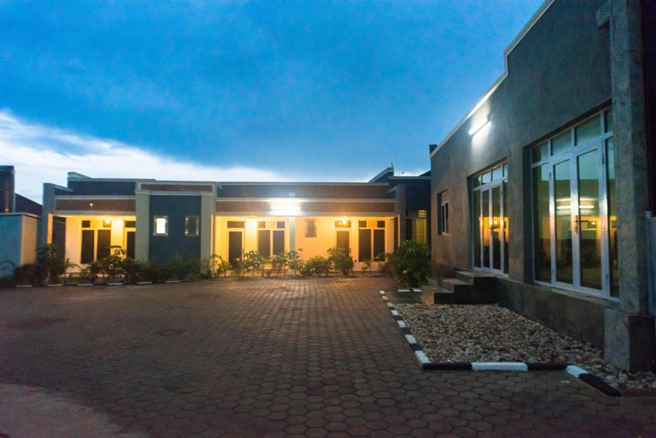 Avisha Town Hotel Kigali Extérieur photo