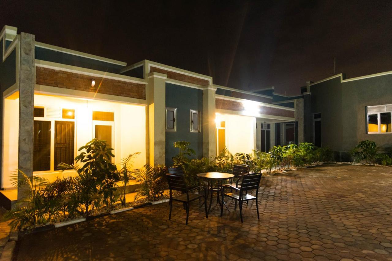 Avisha Town Hotel Kigali Extérieur photo