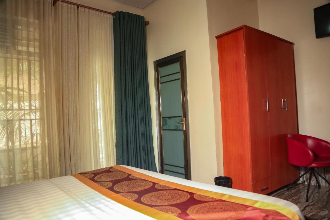 Avisha Town Hotel Kigali Extérieur photo